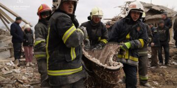 Ucrania recibe el año bajo misiles de Rusia; Putin lanza 21 proyectiles y 40 drones