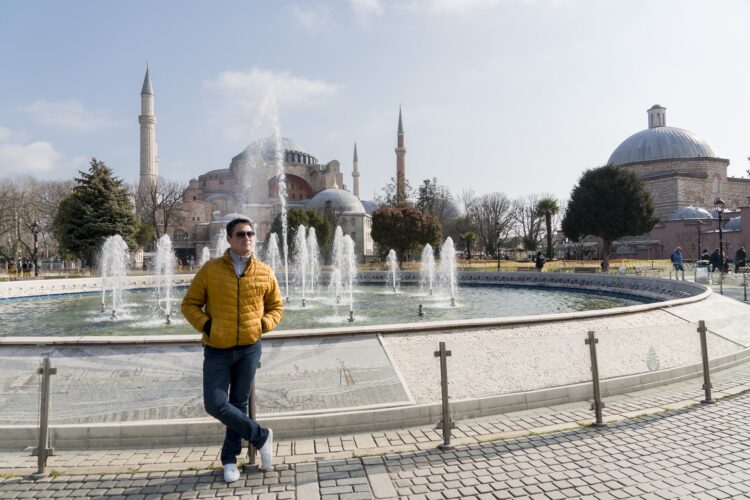 ENRIQUE MÁRQUEZ presenta en México su innovadora barra de programación para tv y plataformas digitales