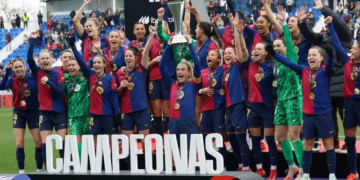 Barcelona femenil golea al Real Madrid y se corona en la Supercopa