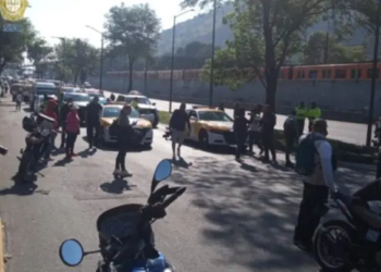 Manifestación de transportistas desquicia vialidades en Edomex y CDMX