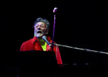 Asisten más de más de 80 mil personas al concierto de Fito Páez en el Zócalo