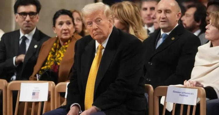 Juez rechaza frenar sentencia contra Trump tras pagos a actriz porno