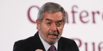 Se busca diálogo bilateral entre Juan Ramón de la Fuente y Marco Rubio: Sheinbaum