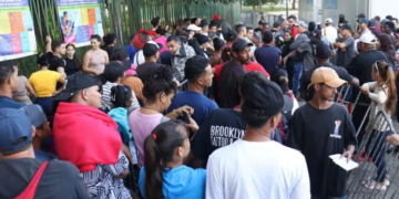 Peticiones de asilo en México caen casi a la mitad en 2024