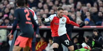 Pese a gol del ‘Chaquito’ Giménez, Feyenoord cae ante el Utrecht