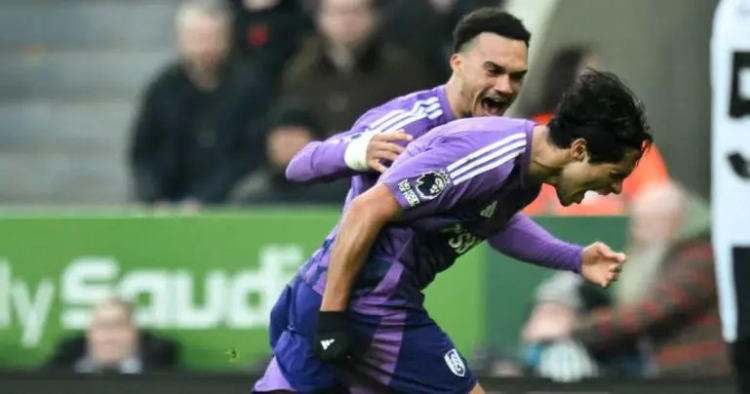 Raúl Jiménez anota y Fulham vence al Newcastle en la Premier League