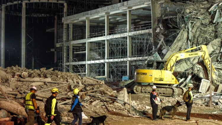 SRE da teléfonos de emergencia para mexicanos tras terremoto en Myanmar