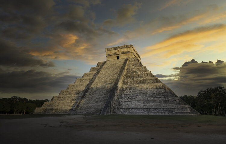 Celebra el Equinoccio de Primavera en Yucatán: Un encuentro con la historia y el cosmos