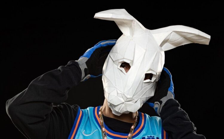 FUMARATTO, EL ‘REY DE LA GUARACHA’, LLEGA A MÉXICO CON SU FUSIÓN EXPLOSIVA DE EDM, REGGAETÓN Y MÚSICA TROPICAL COLOMBIANA