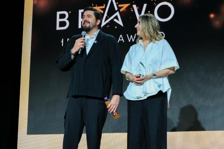 Grupo Omnilife, liderado por Amaury Vergara, es reconocido con el Premio Bravo Impact Award por su innovación y expansión
