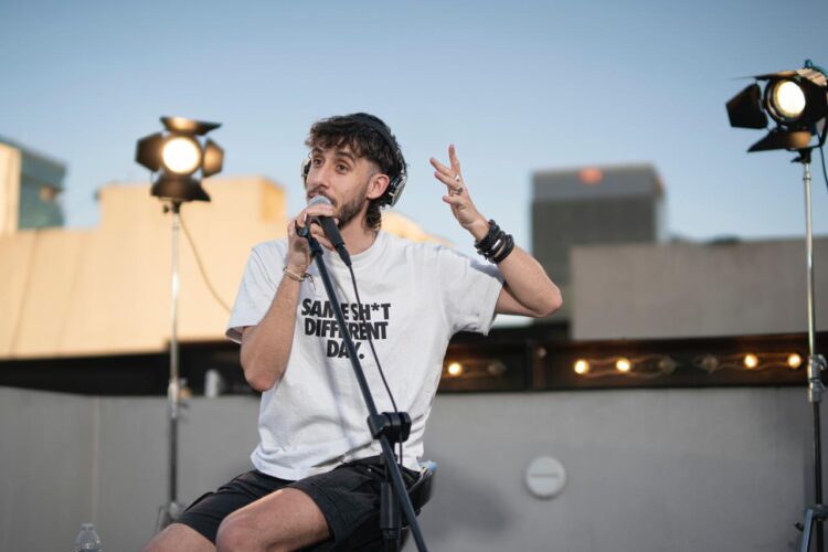 JAVI ROBLES Y TOTALPLAY: UNA SINFONÍA DE INNOVACIÓN Y CONEXIÓN EN LA PLAYHAUS