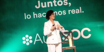Energía, tu poder los negocios: Gaby Vargas en Aula SOC