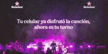 ¡Heineken lo hace de nuevo! Pide guardar celulares y disfrutar la música con Zoé