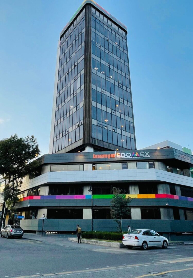 LICITACIÓN MILLONARIA DEL ISSEMYM GENERA ACUSACIONES DE CORRUPCIÓN CONTRA FUNCIONARIOS