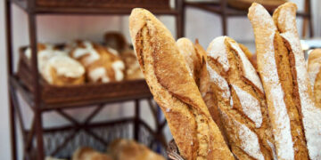 La Baguette: un icono de la panadería francesa