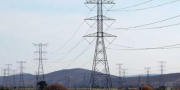 Con subsidio eléctrico de 100 mdp y paneles solares va 4T contra temporada de calor