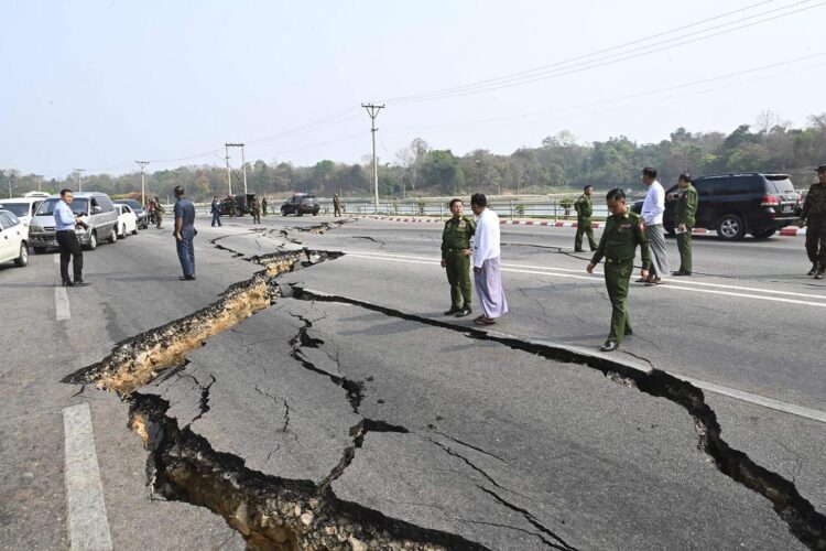 Más de mil 600 muertos por sismo en Myanmar y cifra sigue creciendo