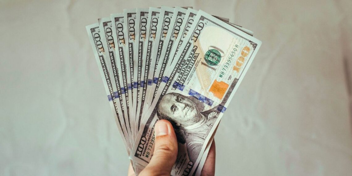 Se vende el Dólar en 20.25 pesos a la venta en bancos de la CDMX