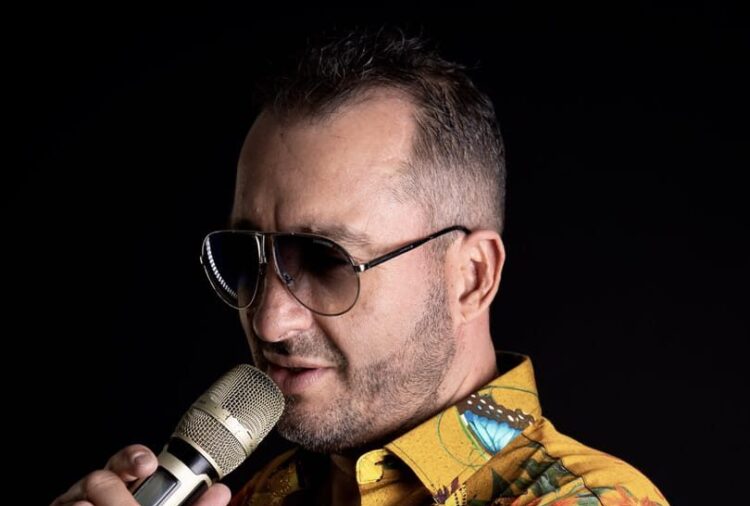 ALEX ARIAS, GLORIA DE LA SALSA COLOMBIANA ESTRENA «SÍRVALO PUES» JUNTO A DANNY FRANK