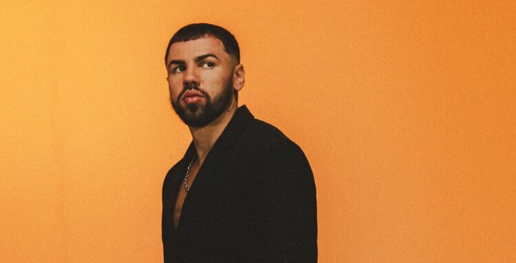 ASTRO ANDY CONQUISTA MÉXICO CON «FIN DEL MUNDO» Y AVIVA LA EXPECTATIVA POR SU ÁLBUM «ETERNO RETORNO»