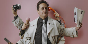 Manuel Calderón continúa con paso firme en la comedia nacional con “Yo no soy Mendoza”