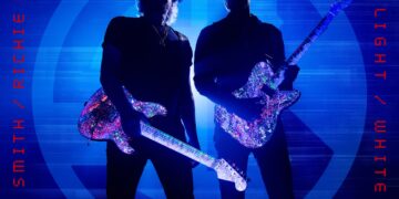 Adrian Smith y Richie Kotzen lanzan su nuevo álbum de estudio Black Light / White Noise