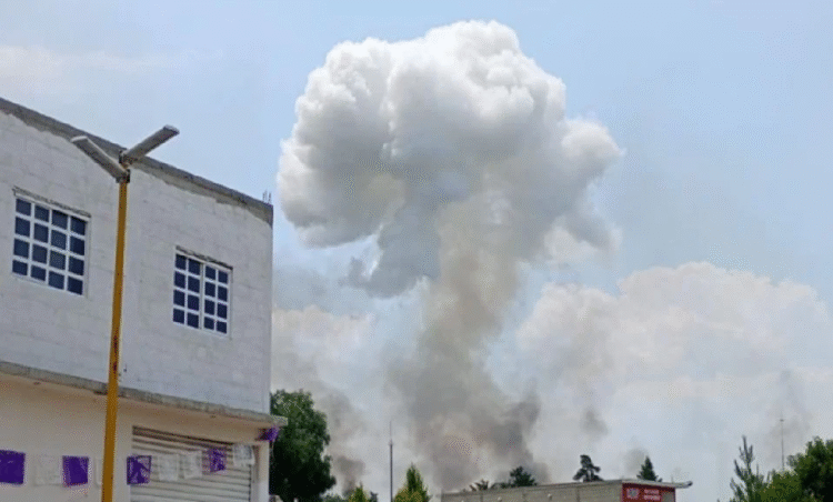 Explota polvorín en la zona de «La Saucera», en Tultepec; se desconoce cifra de víctimas
