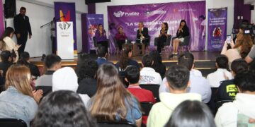 Dirige Gobierno de la Ciudad Foro “La seguridad también es de nosotras” a universitarias
