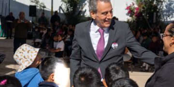 Entrega Pepe Chedraui infraestructura educativa en la Junta Auxiliar de San Francisco Totimehuacán
