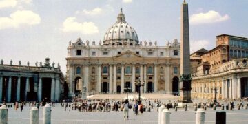 Inicia El Vaticano cónclave entre rumores de posibles candidatos, incluidos dos mexicanos
