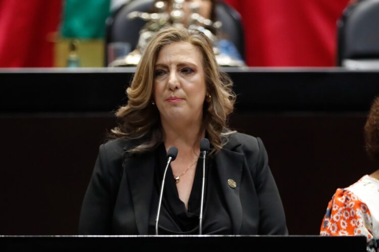 Busca iniciativa prohibir la sobreventa de boletos en vuelos nacionales y establecer multas por incumplimiento