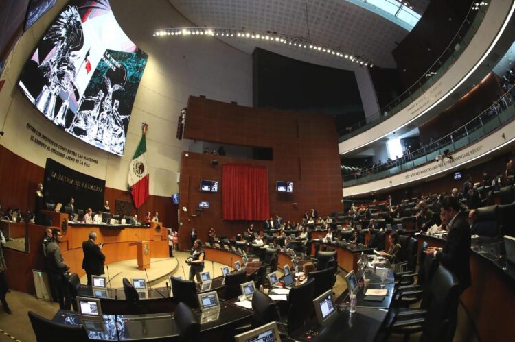 Integrantes de la Comisión Permanente dedican minuto de aplausos en memoria del brigadista Karel Jonathan Navarro Núñez