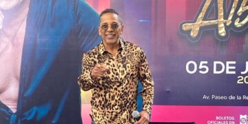 ALBERTO BARROS SE DECLARA LISTO PARA SU SHOW EN EL AUDITORIO NACIONAL