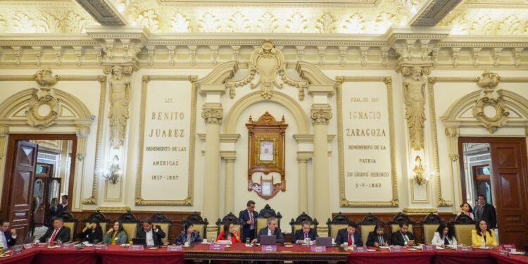 Aprueba Ayuntamiento de Puebla Reglas de Operación del Estacionamiento Rotativo 2024-2027