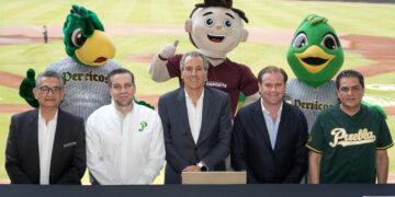 Firman convenio de colaboración el IMDP y el Club Pericos de Puebla