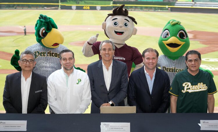 Firman convenio de colaboración el IMDP y el Club Pericos de Puebla