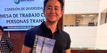 TRANSLÚCIDO: UNA NUEVA PLATAFORMA DE VISIBILIDAD TRANSMASCULINA IRRUMPE BAJO EL LIDERAZGO DE NEIDAN MACÍAS