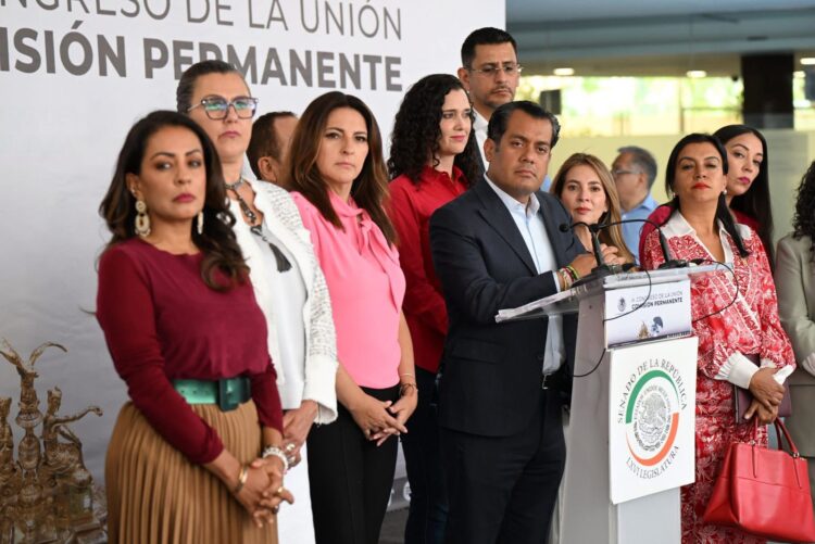 El presidente de la Cámara de Diputados, Sergio Gutiérrez, denunció una red de jueces corruptos en Tamaulipas que protege al ex gobernador panista Francisco García Cabeza de Vaca