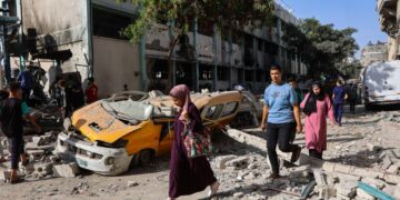 Reportan más de 50 muertos en Gaza tras bombardeos de Israel a escuela y otras zonas