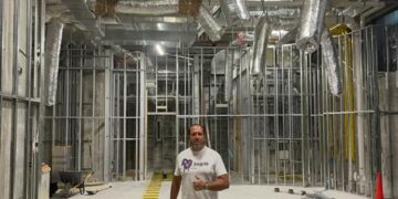 Empresario mexicano impulsa la industria restaurantera con conceptos de alta cocina y entretenimiento