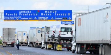 Acusan ilegalidad en Aduanas