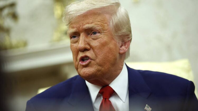 Trump duplica aranceles al acero y aluminio; Reino Unido queda exento, por ahora