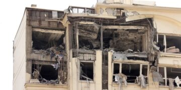 Conflicto escala: Israel cierra embajadas tras ofensiva aérea contra Irán