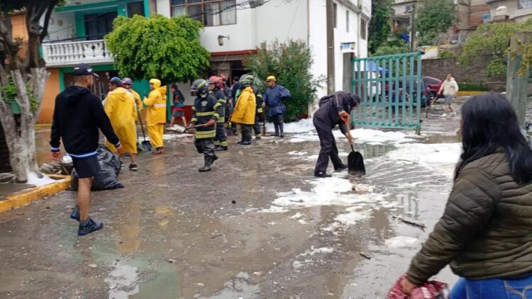 Sheinbaum ofrece apoyo a Naucalpan tras desbordamiento de presa