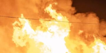 Incendio en residencia de ancianos en Zaragoza, España, deja, al menos, un muerto y 22 hospitalizados