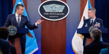 Estados Unidos ha “devastado el programa nuclear iraní”, informó el jefe del Pentágono