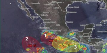 Conagua vigila tres zonas con potencial ciclónico en costas del Pacífico; traerán lluvias a estos estados