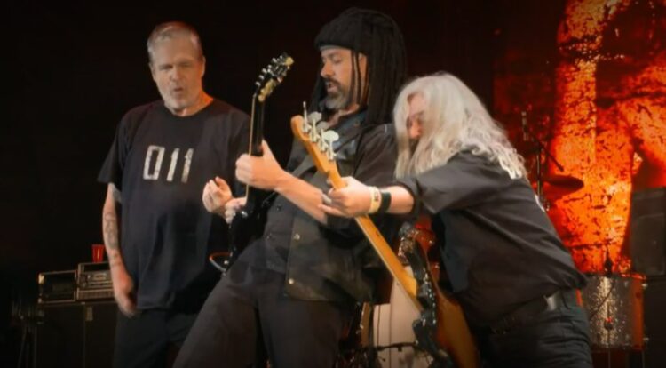 EL ROCK NO PIDE PERMISO: CUCA REGRESA A LA MARAKA CON RIESGO DE CONTAGIO