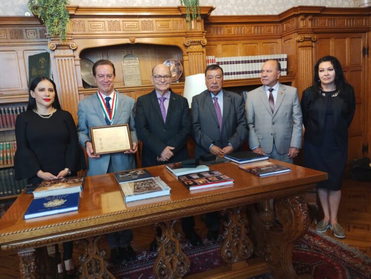Ricardo Camacho ingresa a la Sociedad Mexicana de Ciencias y Humanidades