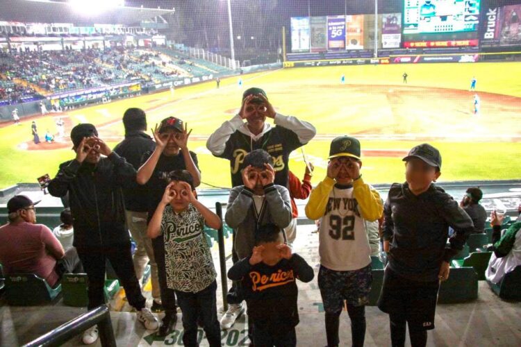 Niñas y niños de juntas auxiliares disfrutan del beisbol con IMDP y Pericos de Puebla